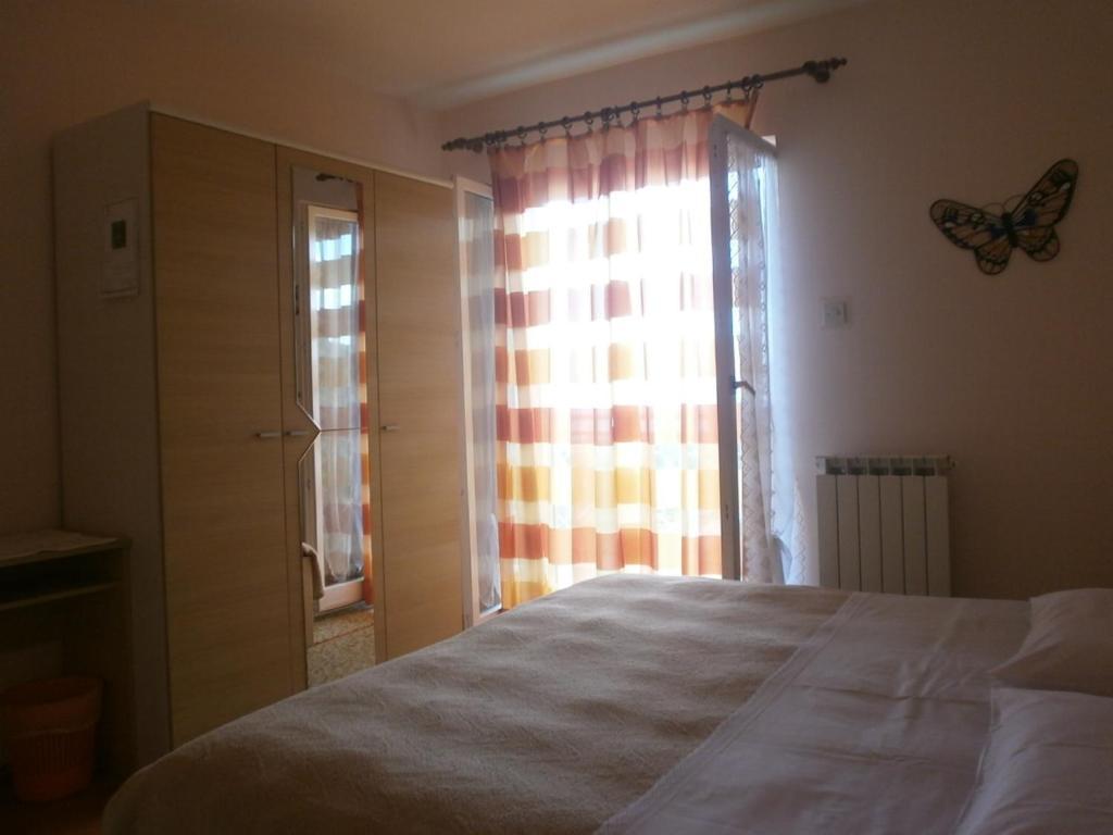 Apartments Tonka Frankovic Мощеничка-Драга Номер фото